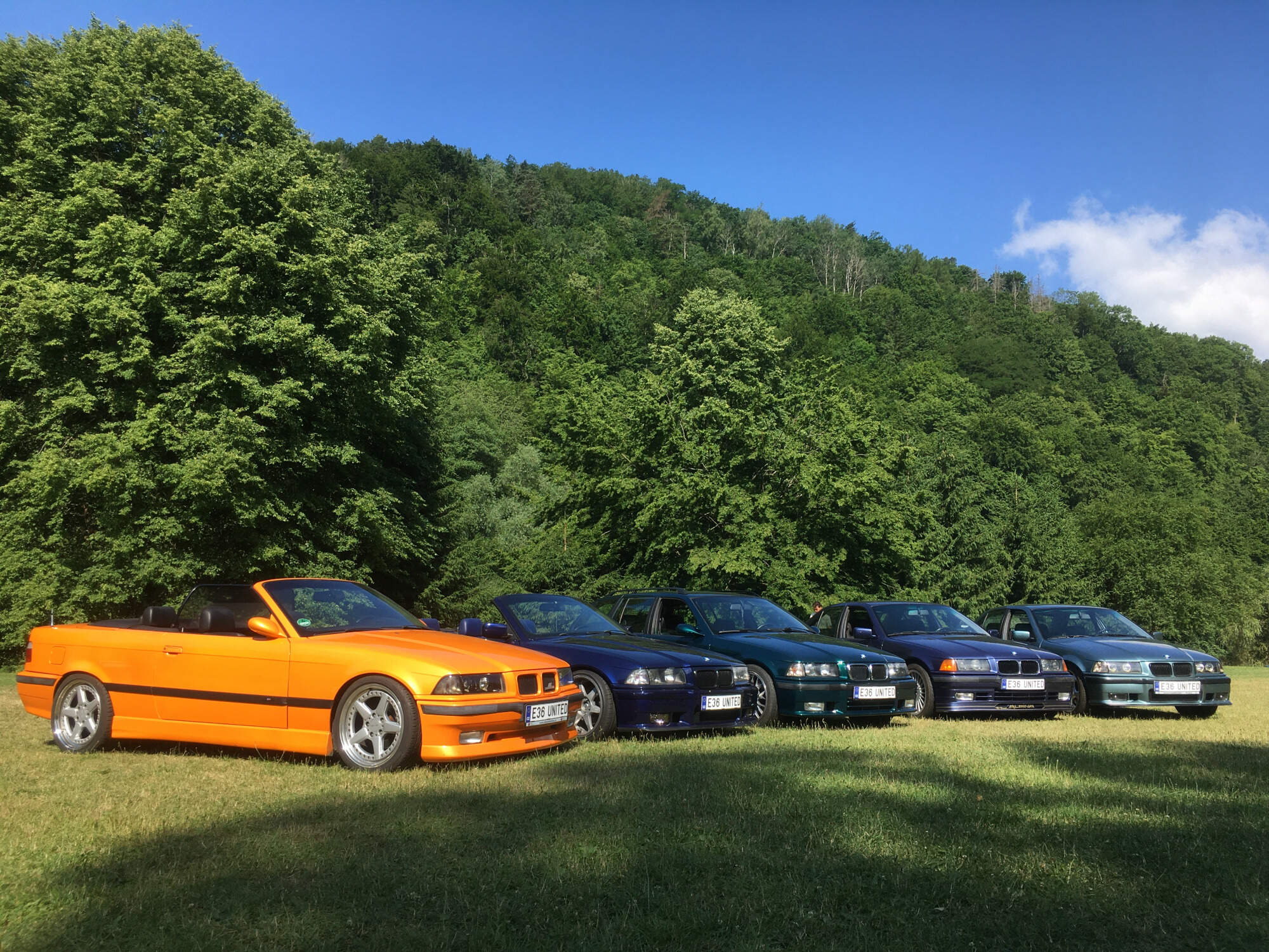 BMW E36 seřazená při nedělním zakončení E36 United
